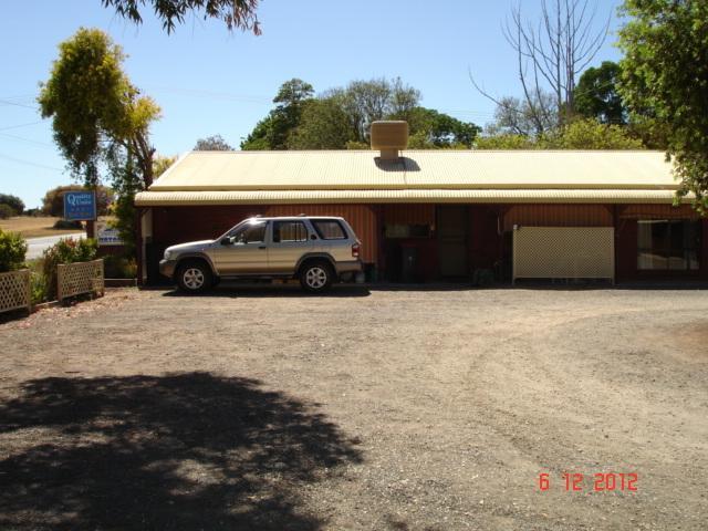 Tooleybuc Country Roads Motor Inn Экстерьер фото