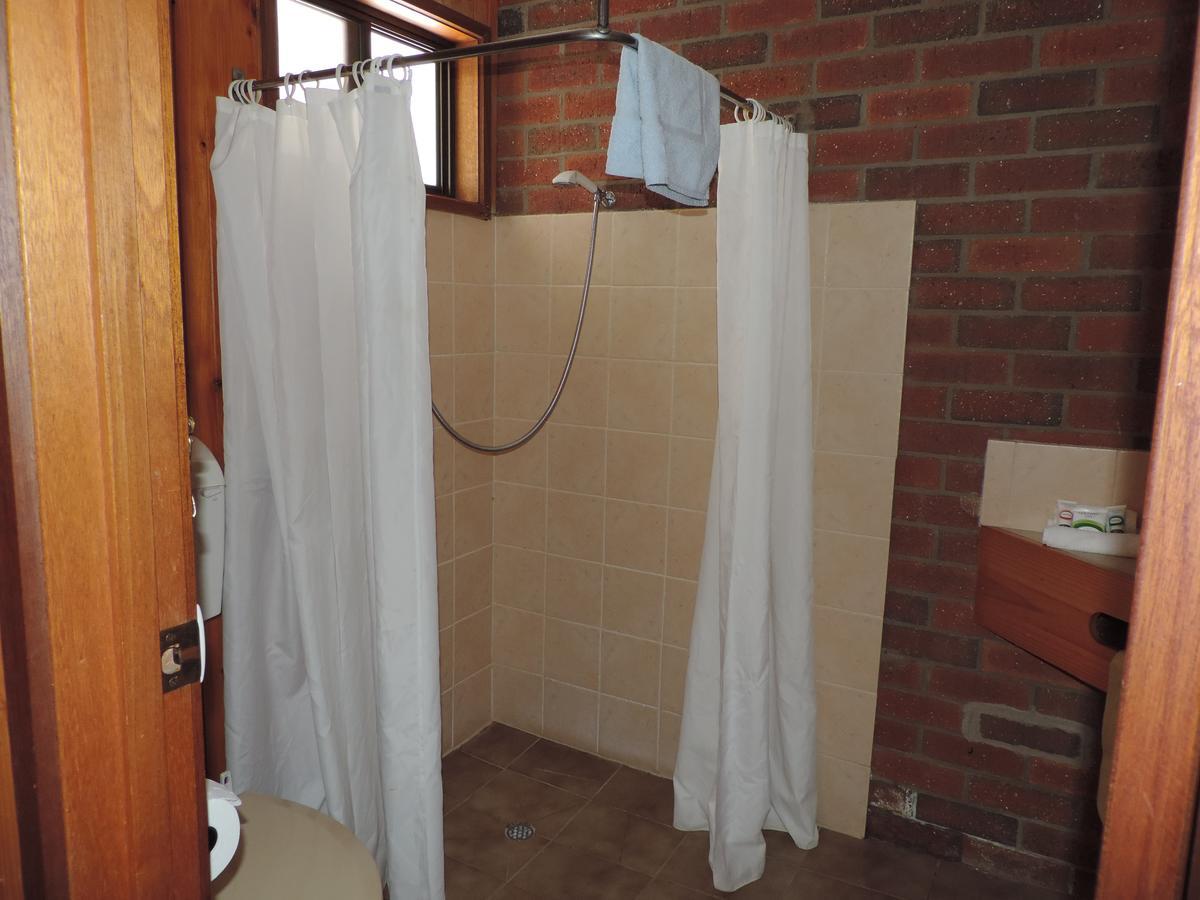 Tooleybuc Country Roads Motor Inn Экстерьер фото